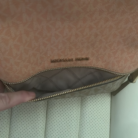 Michael Kors backpack bag EUC (except one flaw) - Picture 3 of 12